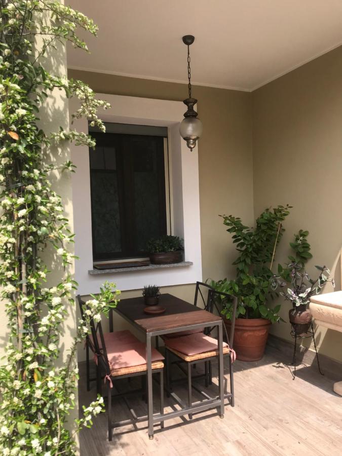 B&B Il Quadrato 19 Nerviano Bagian luar foto