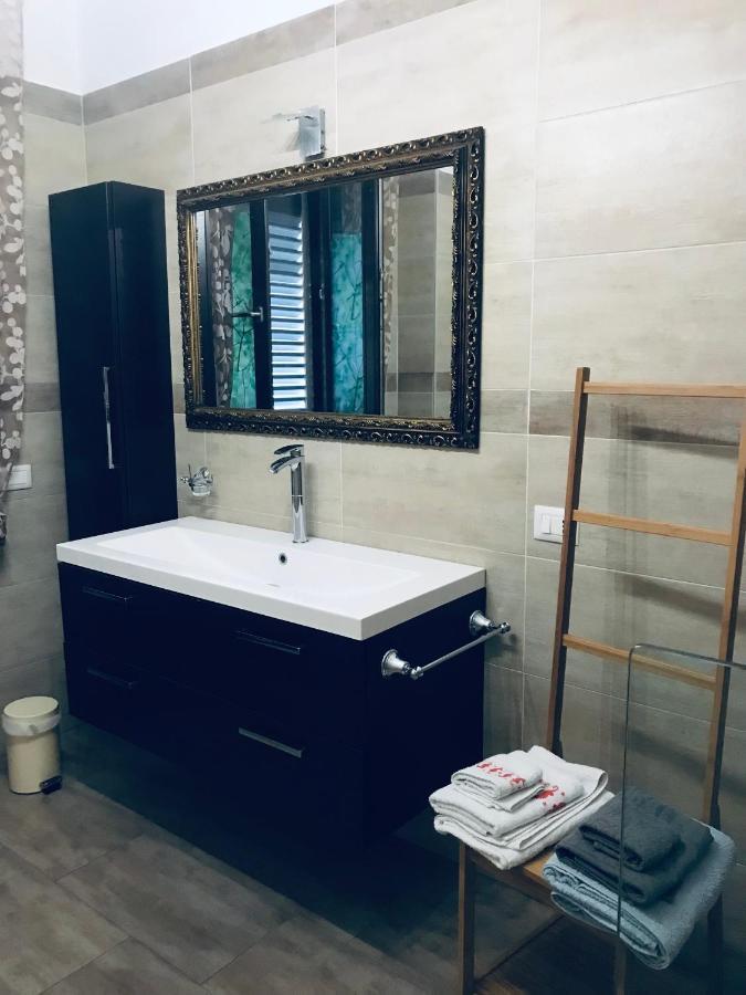 B&B Il Quadrato 19 Nerviano Bagian luar foto